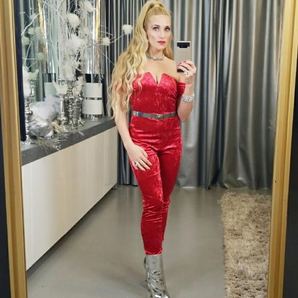 HOT SEXY RED VELVET JUMPSUIT - Picture 2 of 4